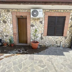 Ground Floor Studio - Monolocale Max 2 Ospiti - Aeroporto E Fiera - Self Check-in Appartamento